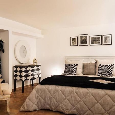 Lovely Colosseum Loft Apartment Rome Luaran gambar