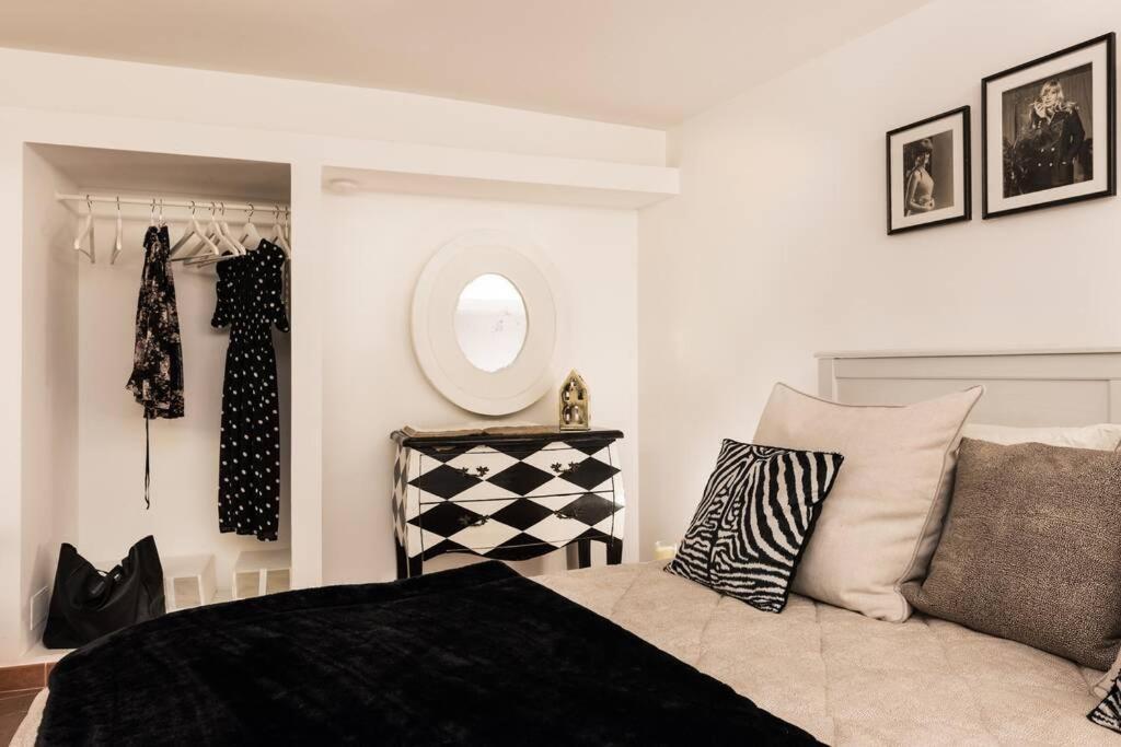 Lovely Colosseum Loft Apartment Rome Luaran gambar