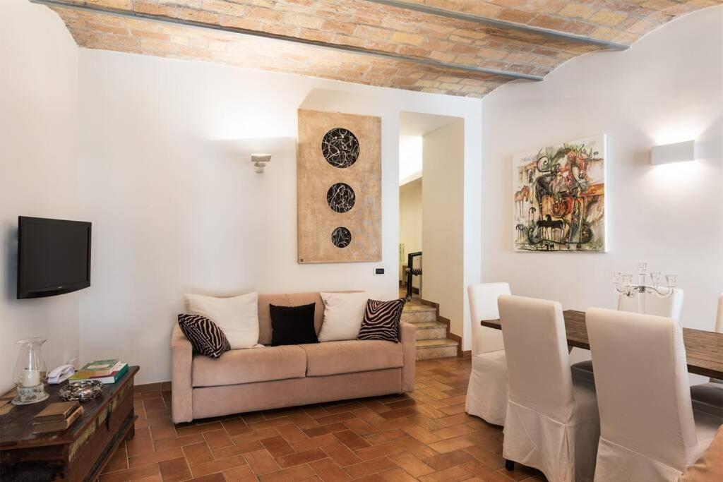Lovely Colosseum Loft Apartment Rome Luaran gambar